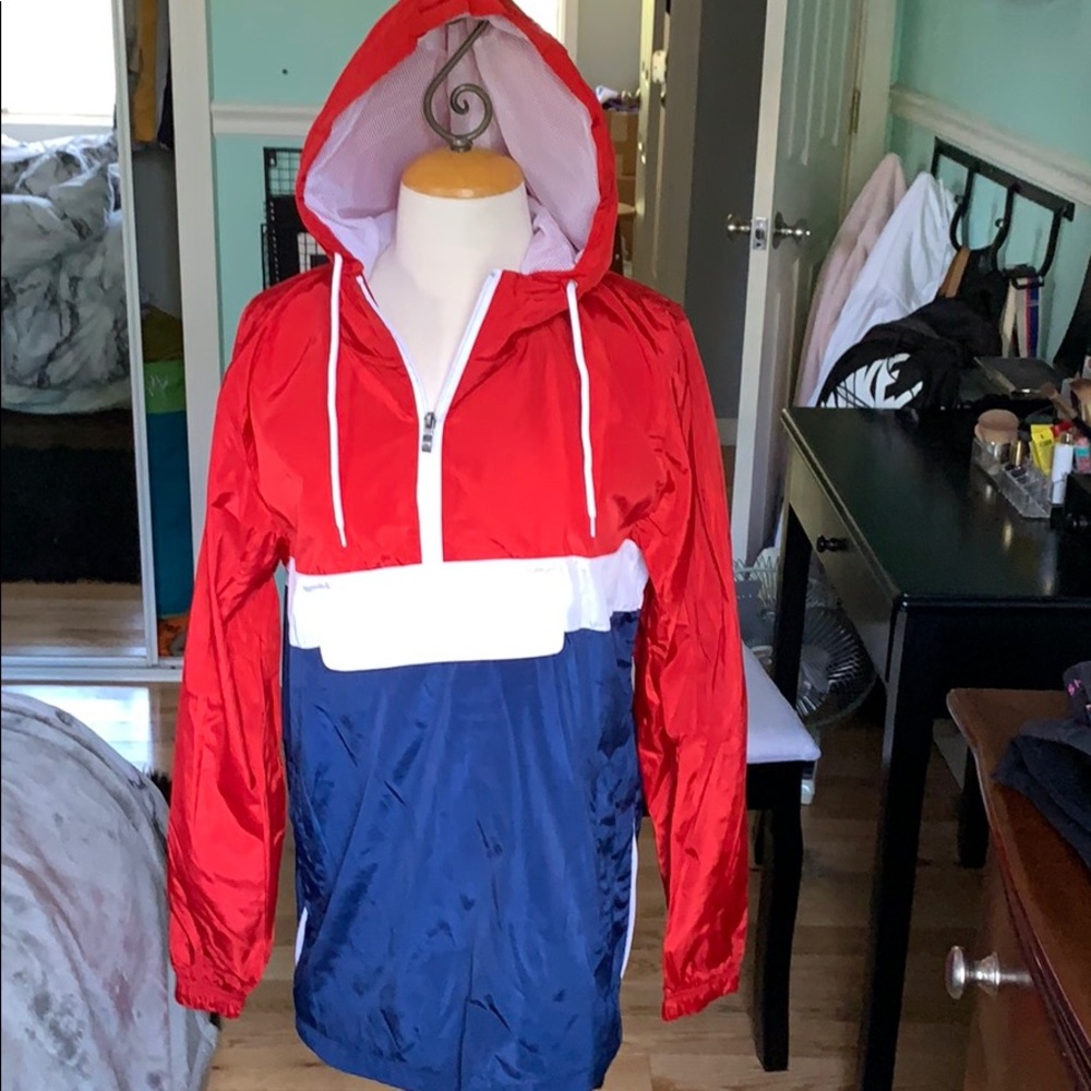 windbreaker - Picture 1 of 5